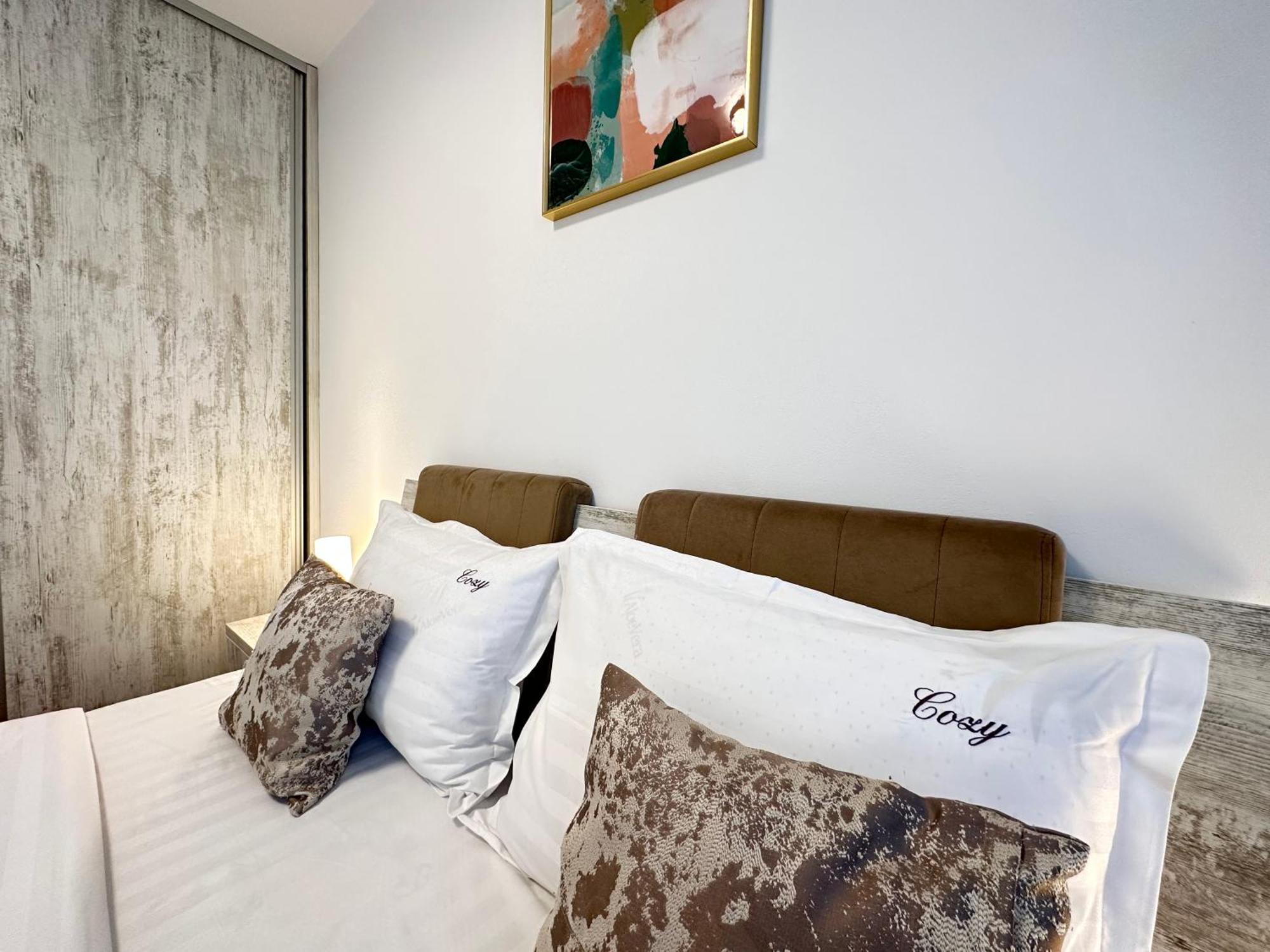 Coresi Mall Exclusive #Collection Apartments & Studios Brașov Exterior foto